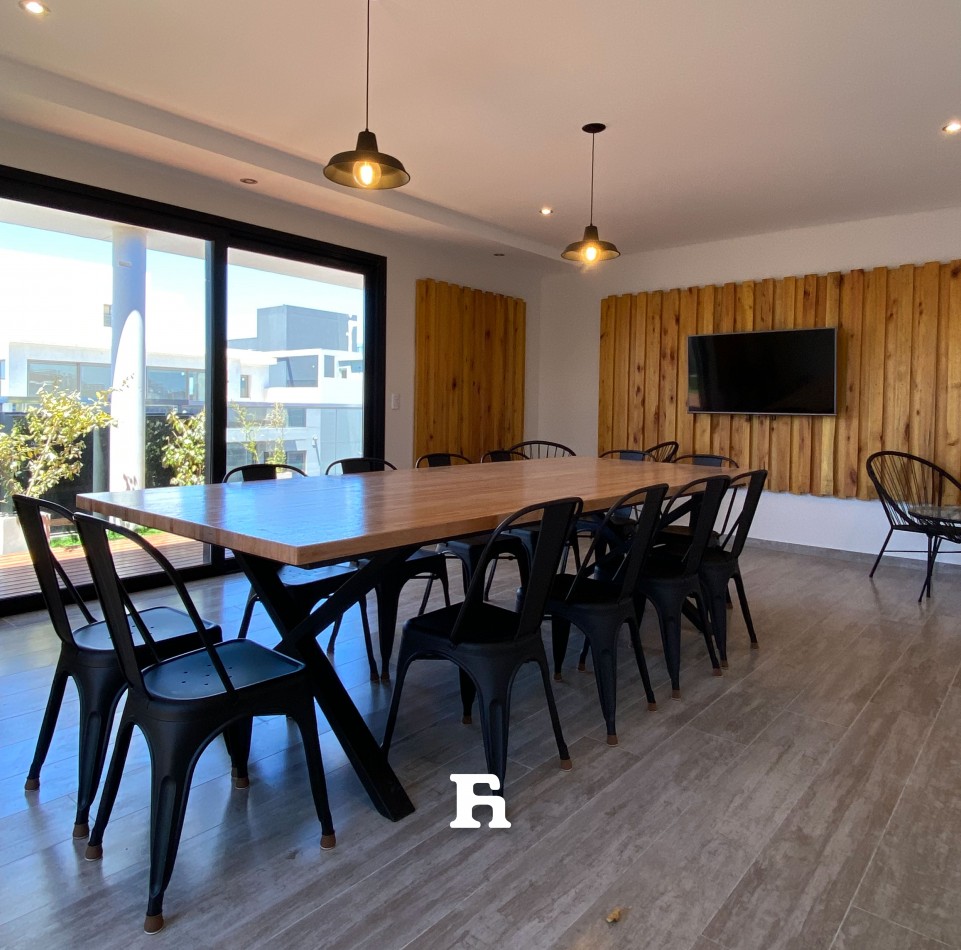 Zona Aldrey - OPORTUNIDAD, 3 AMBIENTES C/ COCHERA A ESTRENAR 