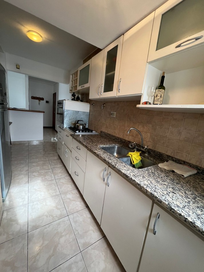 VARESE - Departamento de 4 ambientes con vista al mar