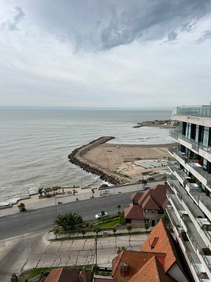 VARESE - Departamento de 4 ambientes con vista al mar