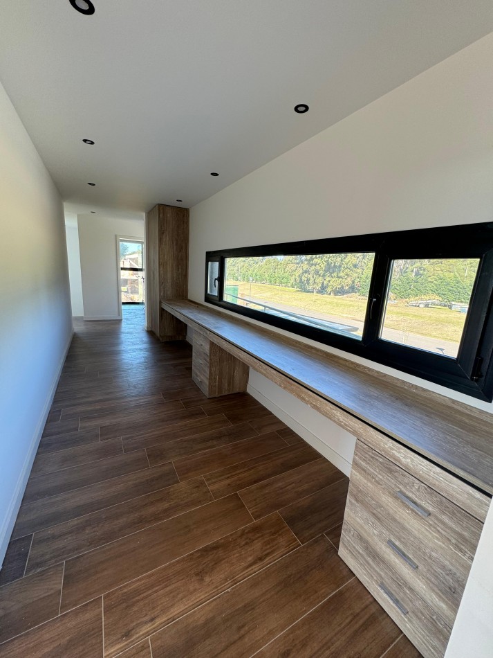 RUMENCO JOVEN - EXCLUSIVA CASA 4 DORMITORIOS CON VISTA AL LAGO