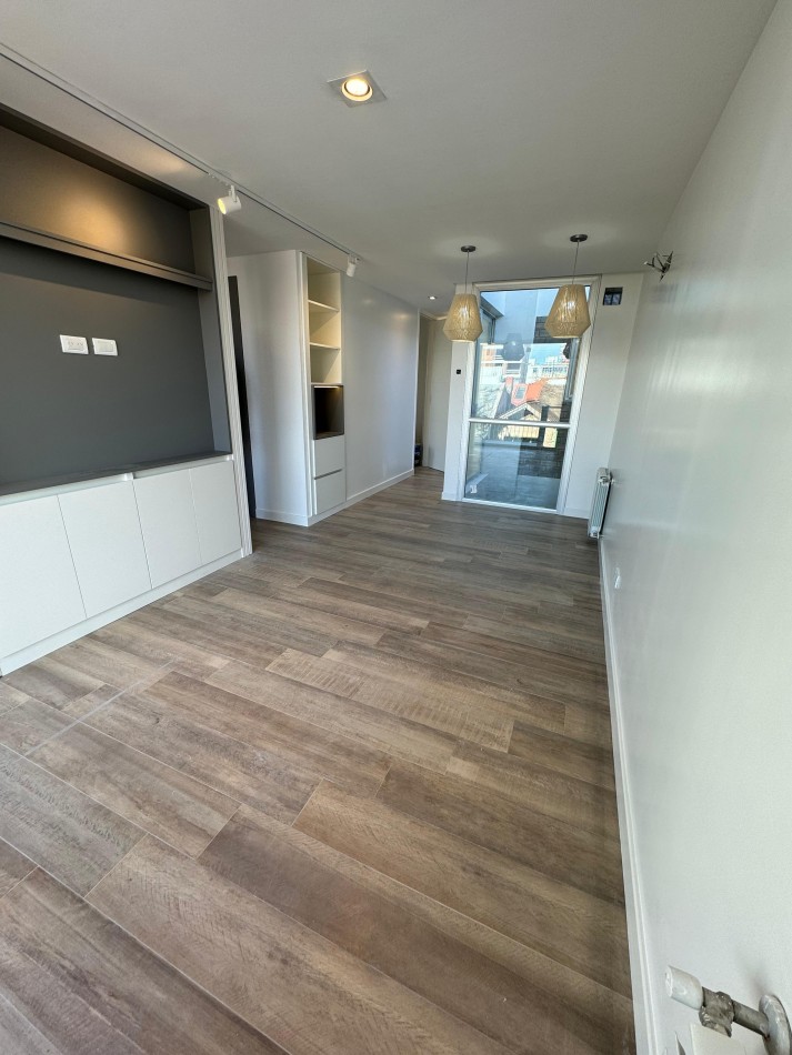 Semipiso de dos ambientes a Estrenar Playa Grande