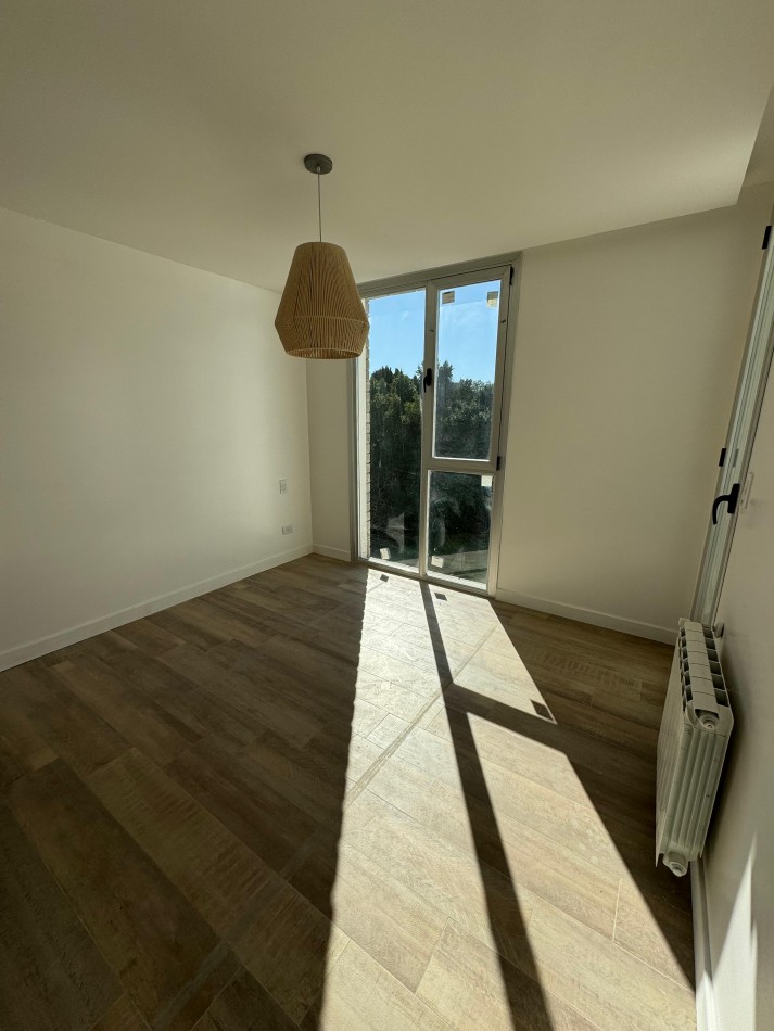Semipiso de dos ambientes a Estrenar Playa Grande