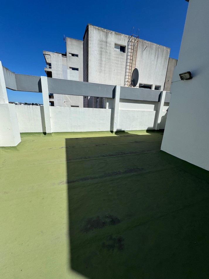Piso 5 ambientes Plaza Mitre