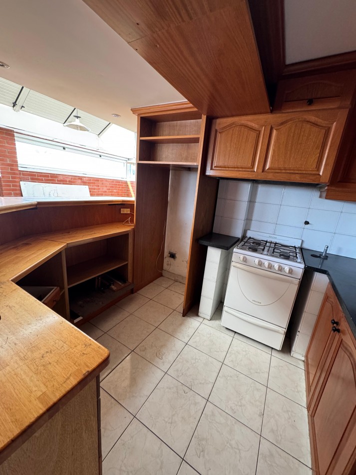 Piso 5 ambientes Plaza Mitre