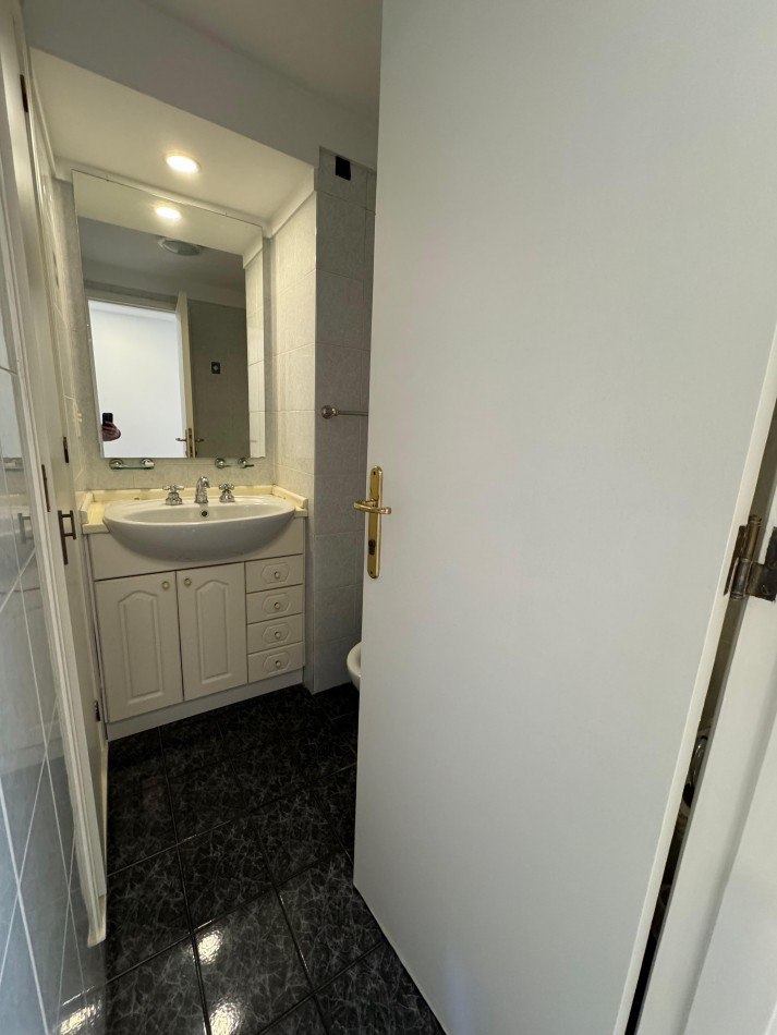 Piso 5 ambientes Plaza Mitre