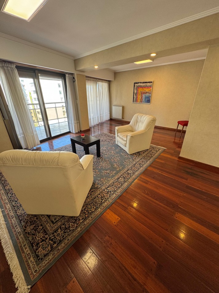 Piso 5 ambientes Plaza Mitre