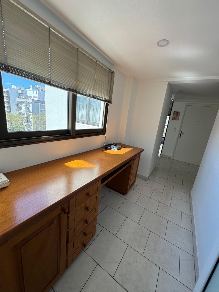 Piso 5 ambientes Plaza Mitre