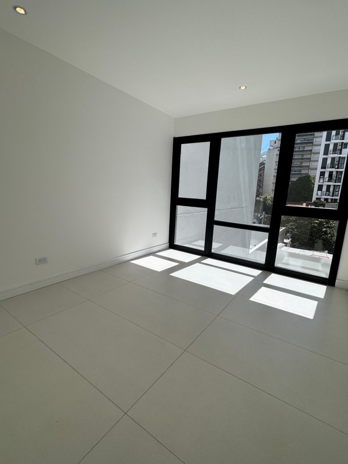 EXCLUSIVO PISO DE TRES AMBIENTES A ESTRENAR