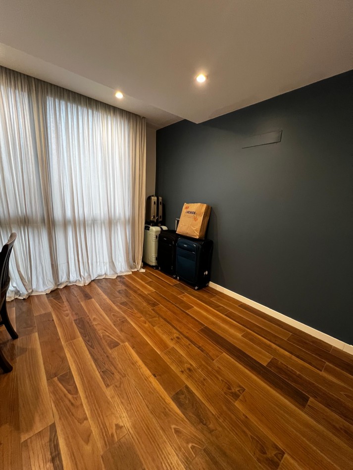 Semipiso de 4 ambientes en alquiler - Guemes