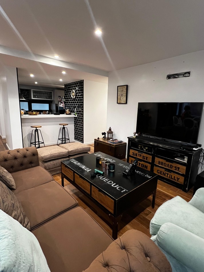 Semipiso de 4 ambientes en alquiler - Guemes