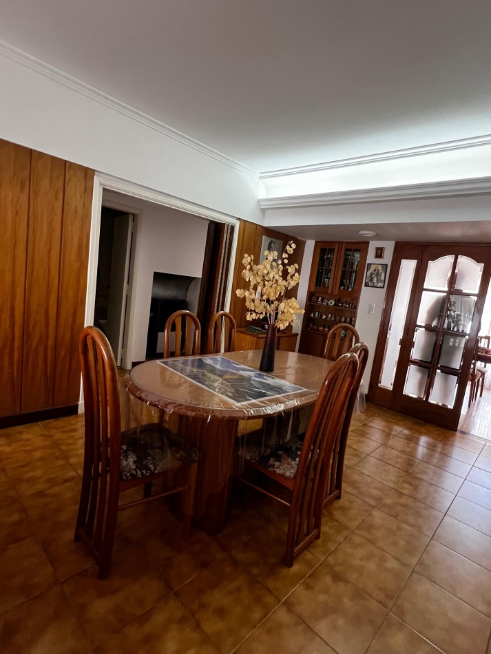 PARQUE LURO - CHALET 3 DORMITORIOS, GRAN PARQUE Y DTO DE 2 AMBIENTES