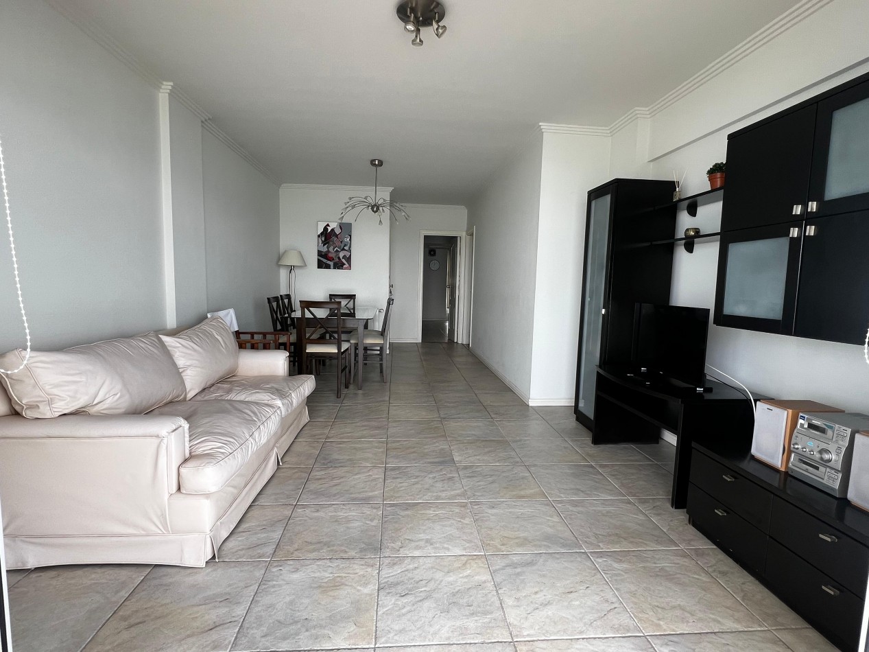 SEMIPISO DE 4 AMBIENTES CON VISTA PLENA AL MAR