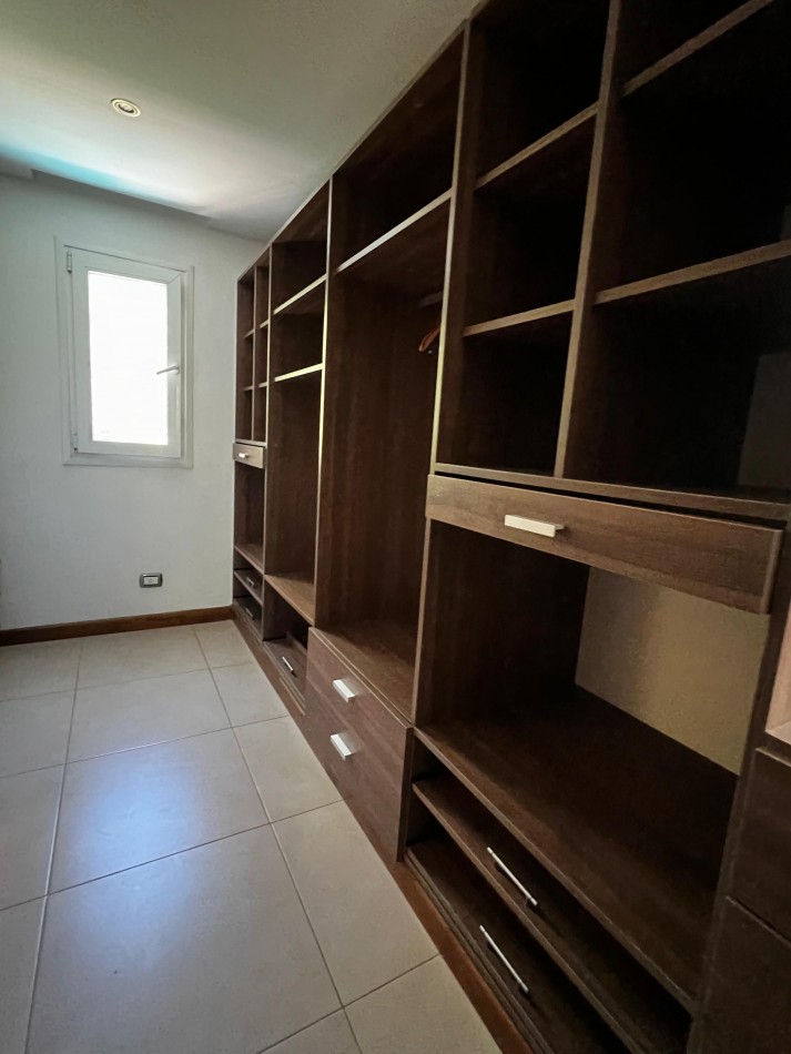 ALQUILER ARENAS DEL SUR - EXCLUSIVA CASA 4 DORMITORIOS PARQUE Y PISCINA