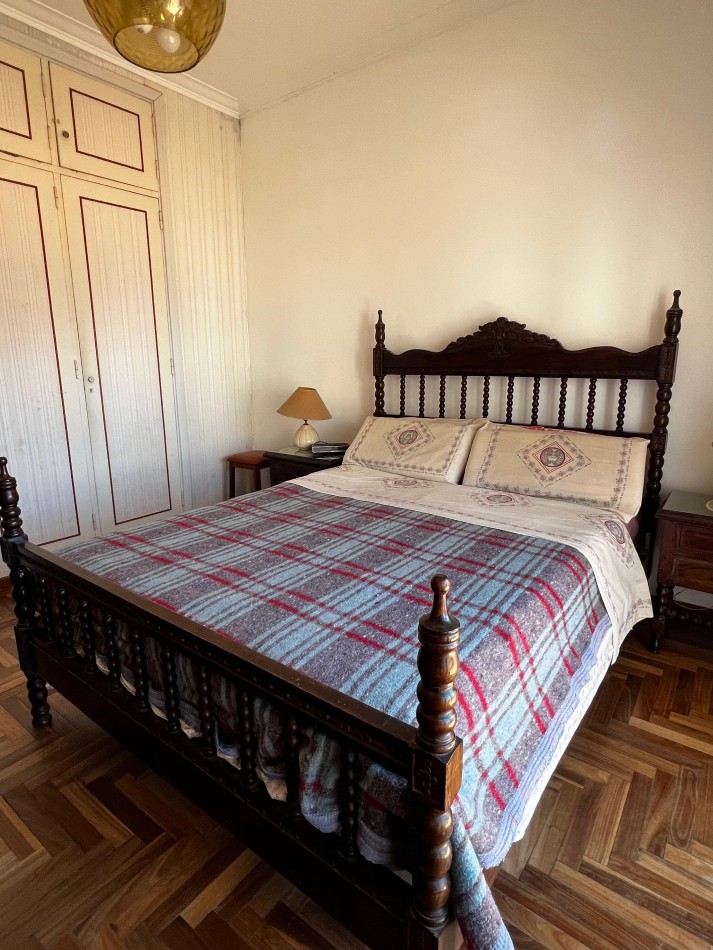 VARESE - DEPARTAMENTO 3 AMBIENTES C/ VISTA AL MAR Y COCHERA