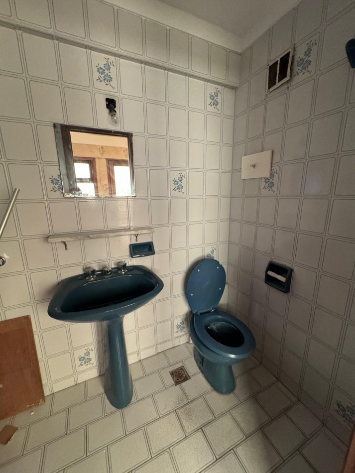 MACROCENTRO -DEPARTAMENTO DE 4 AMBIENTESC/ DEP DE SERVICIO 110 MTS2