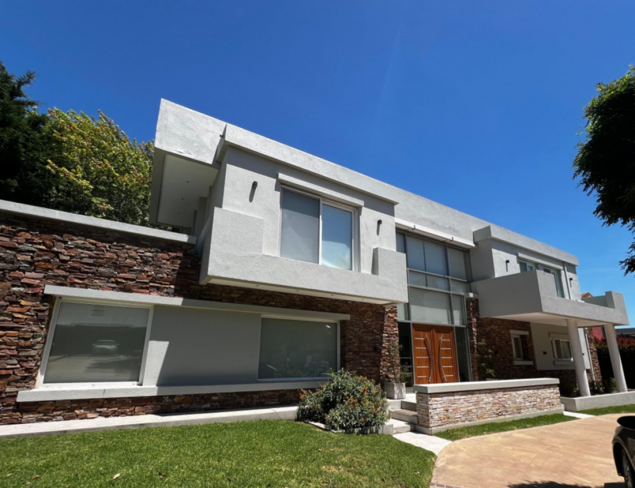 ALQUILER ARENAS DEL SUR - EXCLUSIVA CASA 4 DORMITORIOS PARQUE Y PISCINA