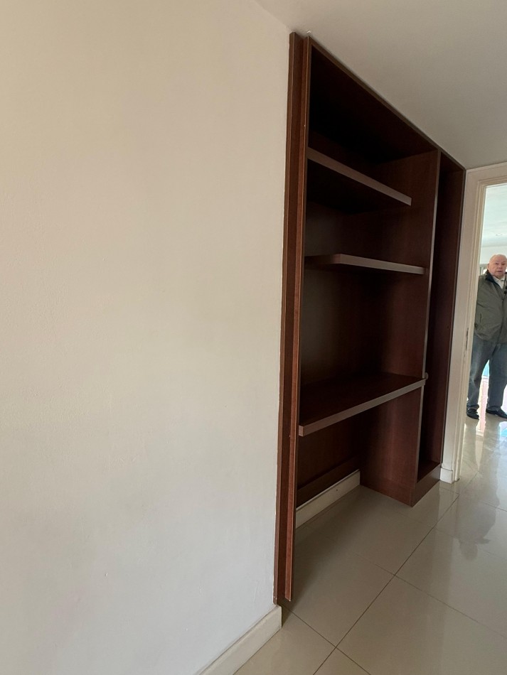 VENTA - SEMIPISO DE 3 AMBIENTES - COCHERA Y BAULERA