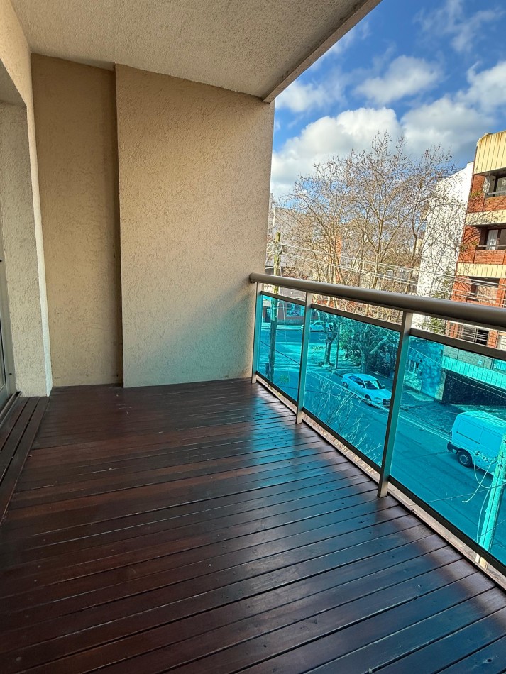 VENTA - SEMIPISO DE 3 AMBIENTES - COCHERA Y BAULERA