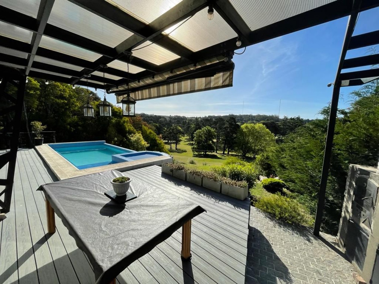 VENTA - EXCLUSIVA CASA - SOBRE EL GOLF DE SIERRAS DE LOS PADRES