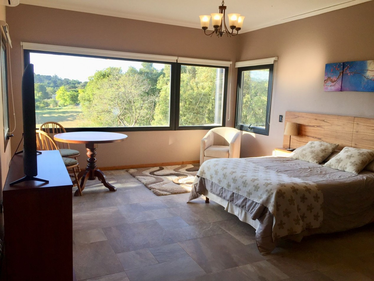 VENTA - EXCLUSIVA CASA - SOBRE EL GOLF DE SIERRAS DE LOS PADRES