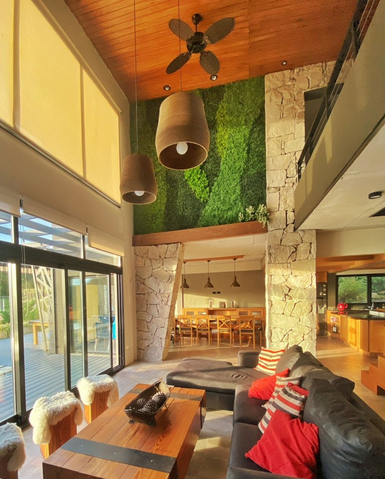 VENTA - EXCLUSIVA CASA - SOBRE EL GOLF DE SIERRAS DE LOS PADRES