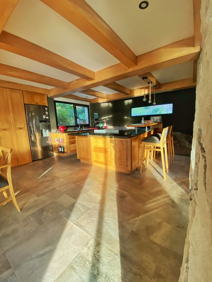 VENTA - EXCLUSIVA CASA - SOBRE EL GOLF DE SIERRAS DE LOS PADRES