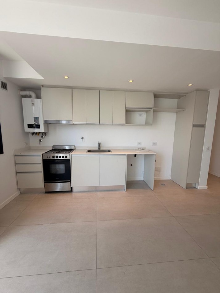 ALQUILER 2 AMBIENTES IMPECABLE - ZONA GUEMES