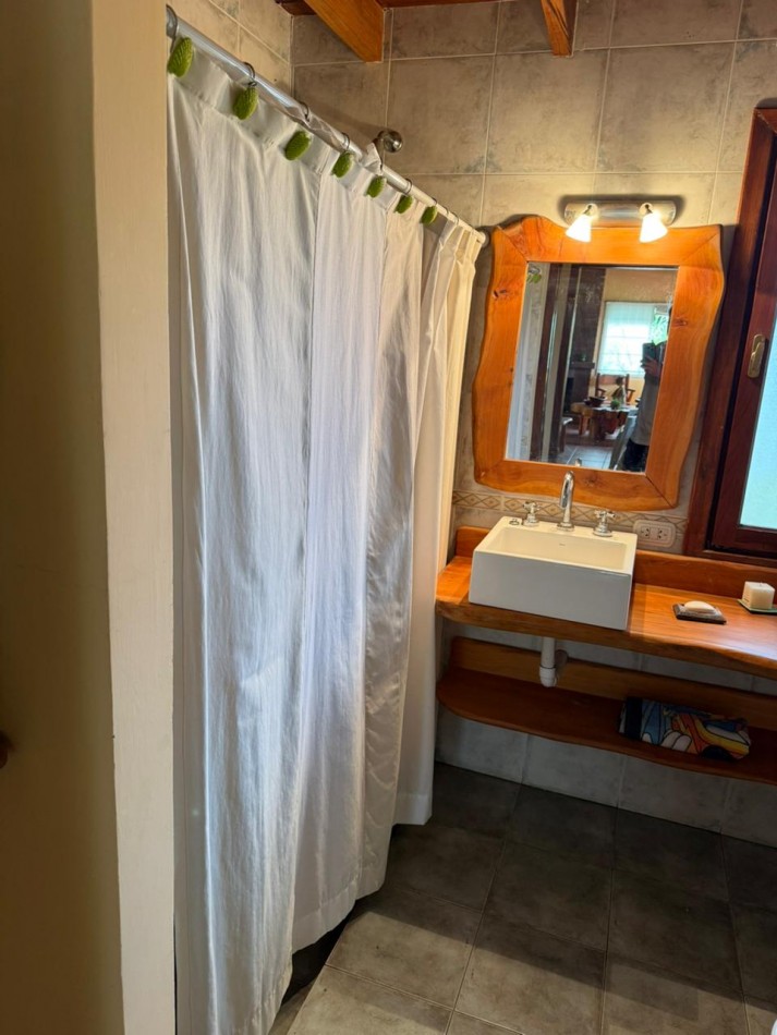 hermoso Chalet de 3 ambientes de estilo rustico