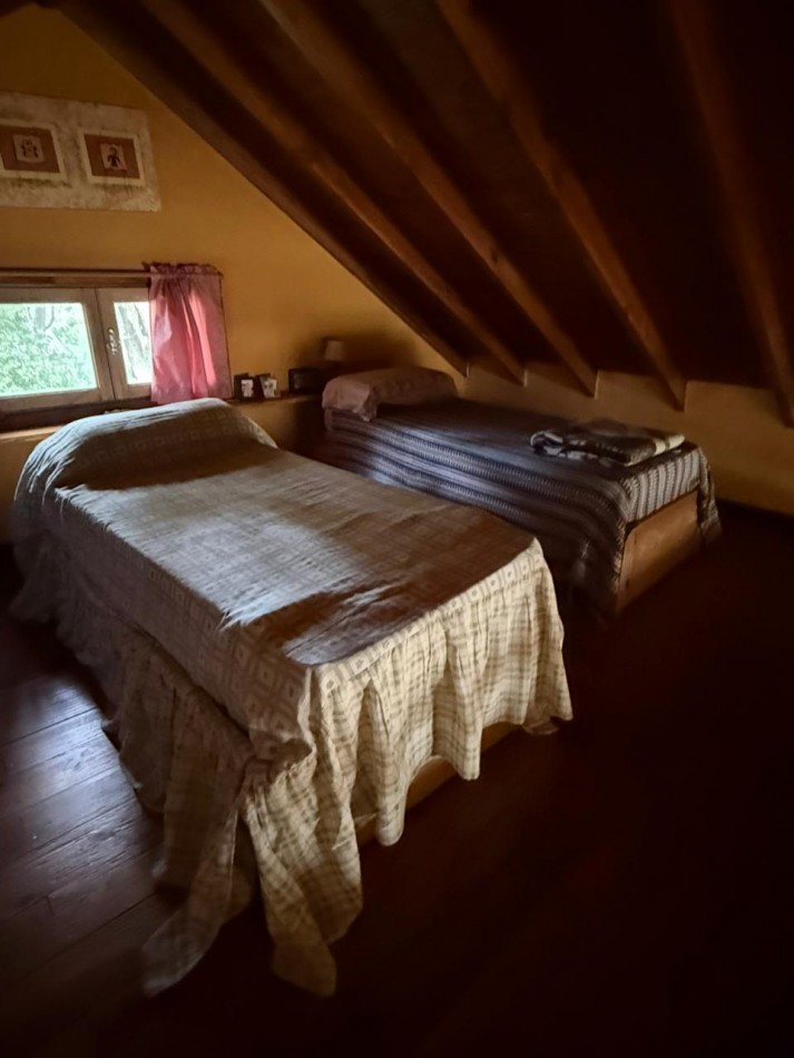 hermoso Chalet de 3 ambientes de estilo rustico