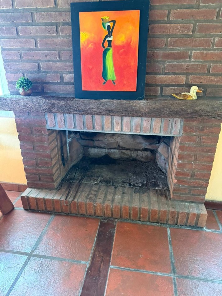 hermoso Chalet de 3 ambientes de estilo rustico