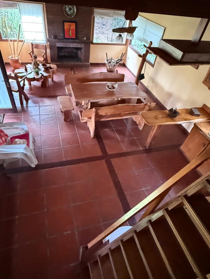 hermoso Chalet de 3 ambientes de estilo rustico