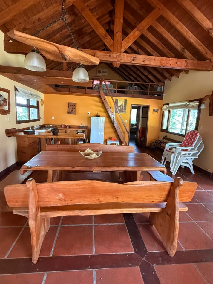 hermoso Chalet de 3 ambientes de estilo rustico