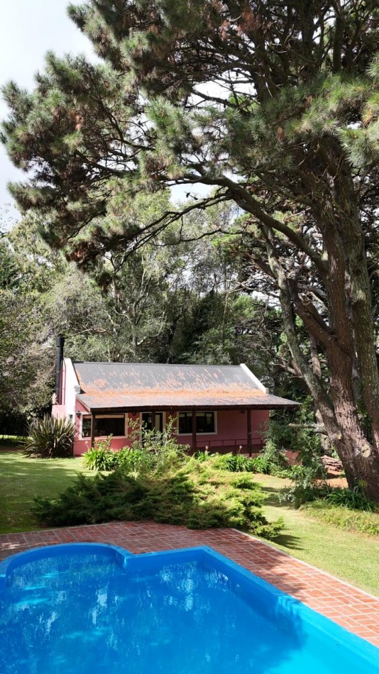 hermoso Chalet de 3 ambientes de estilo rustico