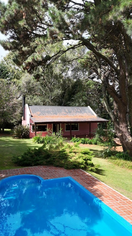 hermoso Chalet de 3 ambientes de estilo rustico