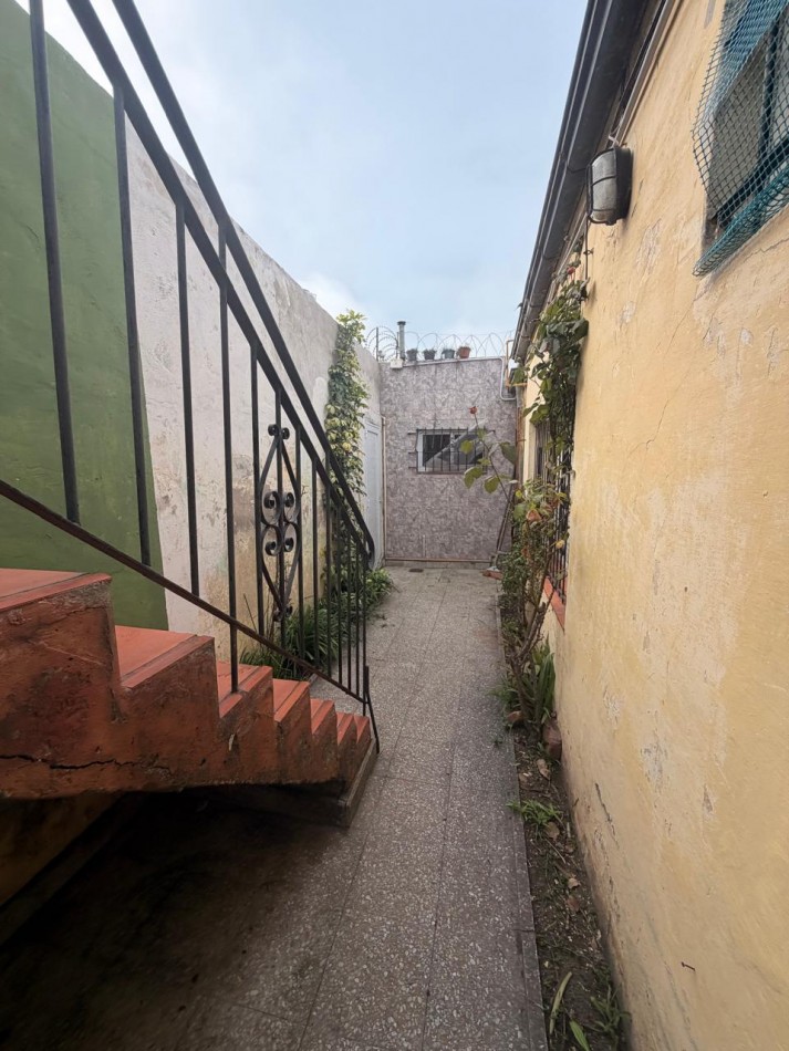 VENTA  - PH 3 AMBIENTES CON TERRAZA Y COCHERA - ZONA FACULTAD
