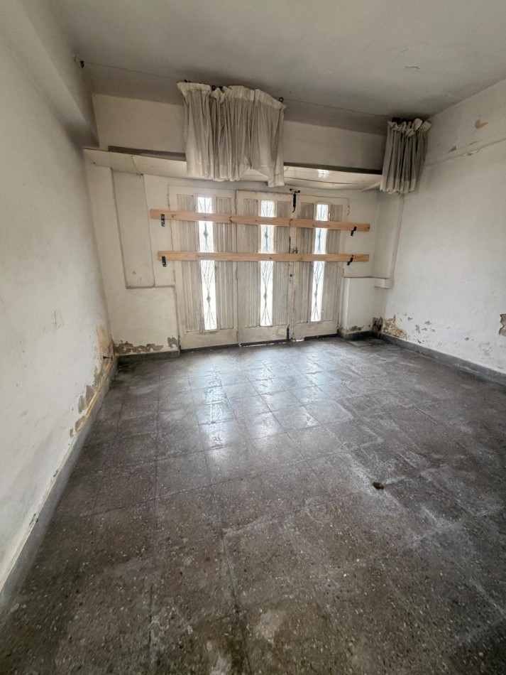 VENTA  - PH 3 AMBIENTES CON TERRAZA Y COCHERA - ZONA FACULTAD