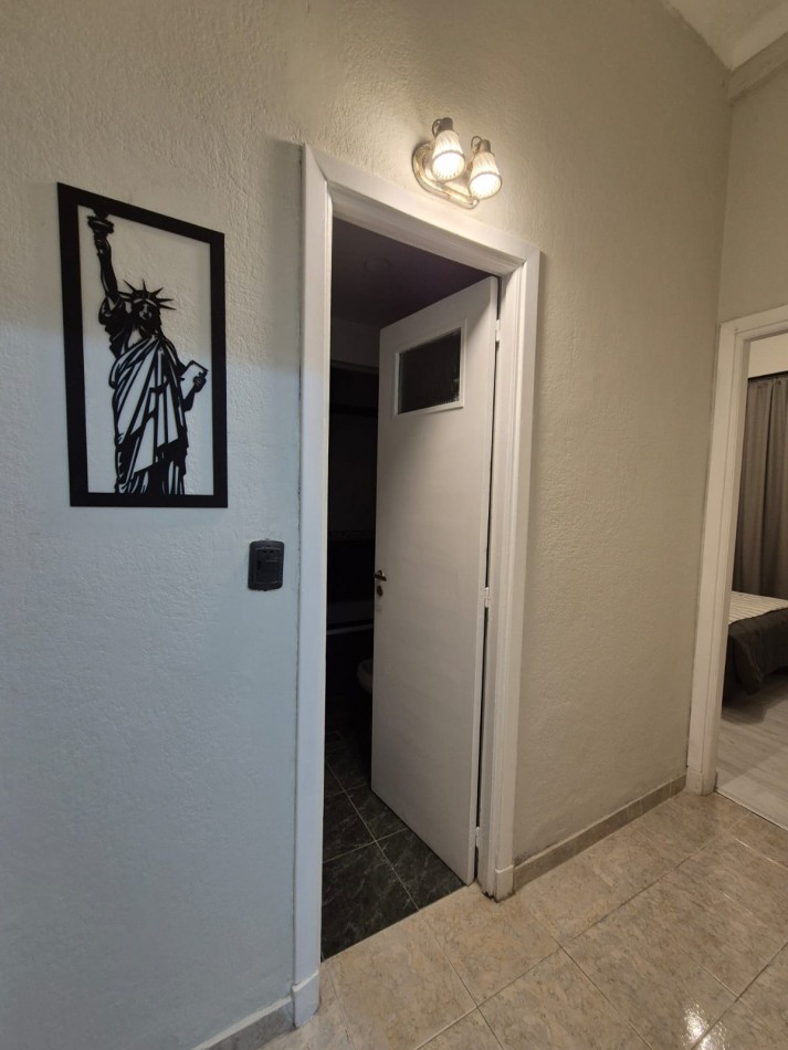 Venta Departamento 3 Ambientes + Dependencia reciclado frente a Plaza Colon - Apto financiacion
