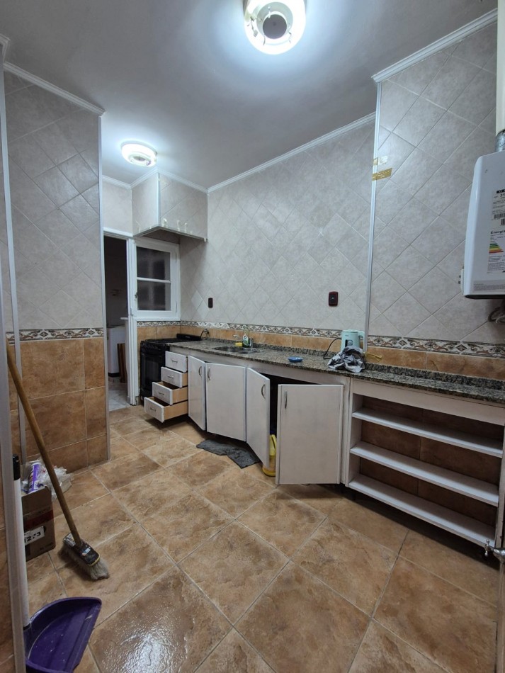 Venta Departamento 3 Ambientes + Dependencia reciclado frente a Plaza Colon - Apto financiacion