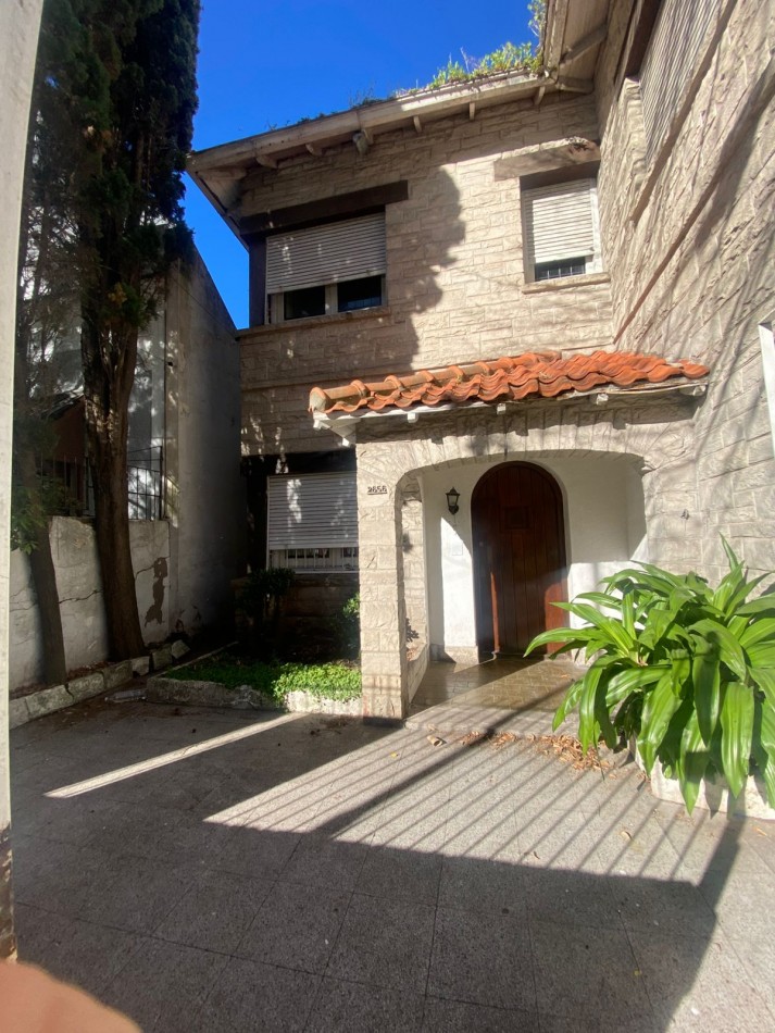 Venta Casa Estilo Marplatense A Reciclar Gran Terreno En Zona Aldrey