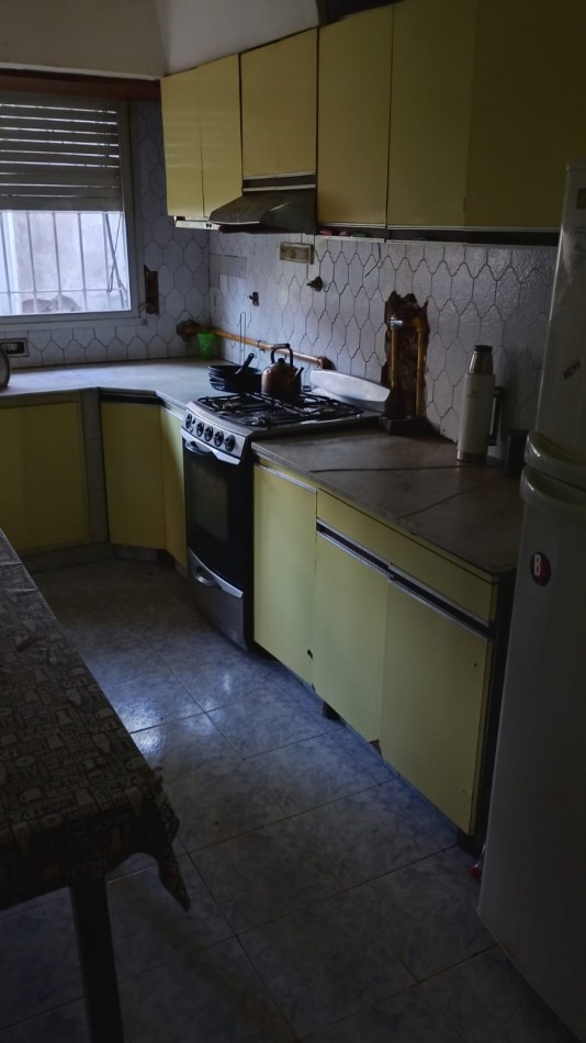 Venta Casa Estilo Marplatense A Reciclar Gran Terreno En Zona Aldrey