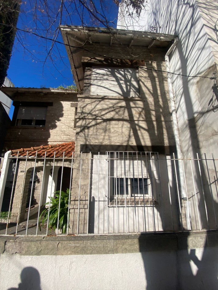Venta Casa Estilo Marplatense A Reciclar Gran Terreno En Zona Aldrey