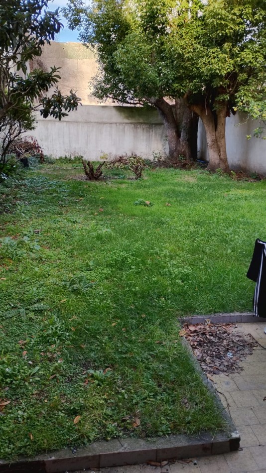 Venta Casa Estilo Marplatense A Reciclar Gran Terreno En Zona Aldrey