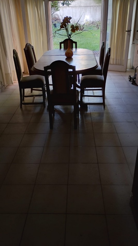 Venta Casa Estilo Marplatense A Reciclar Gran Terreno En Zona Aldrey