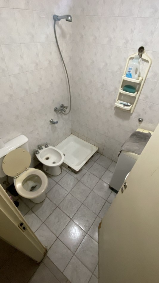 Venta Casa Estilo Marplatense A Reciclar Gran Terreno En Zona Aldrey
