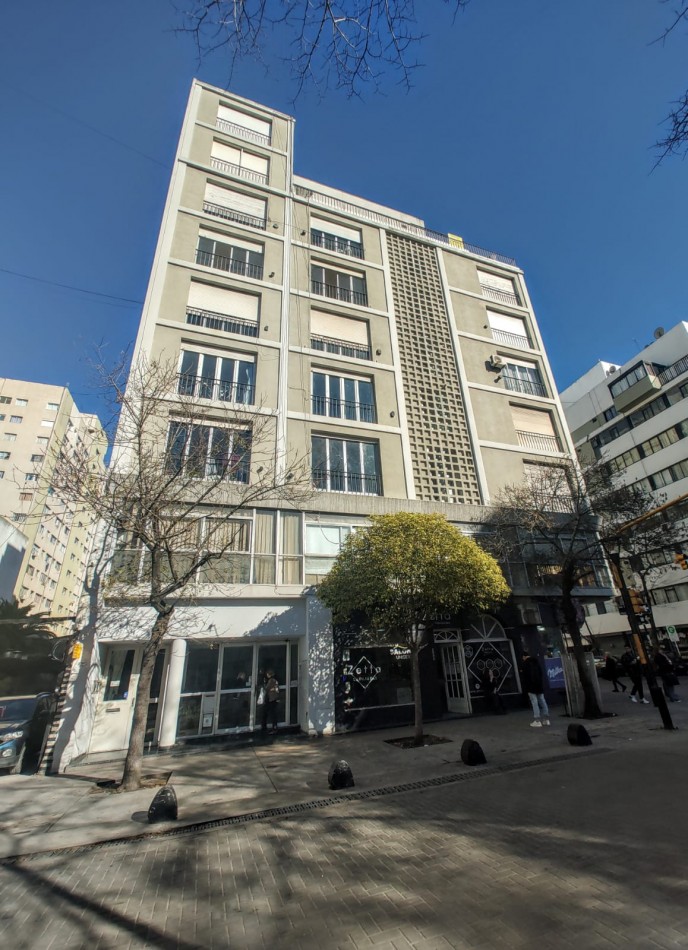 VENTA -DTO 2 AMB AMPLIO - MACROCENTRO 
