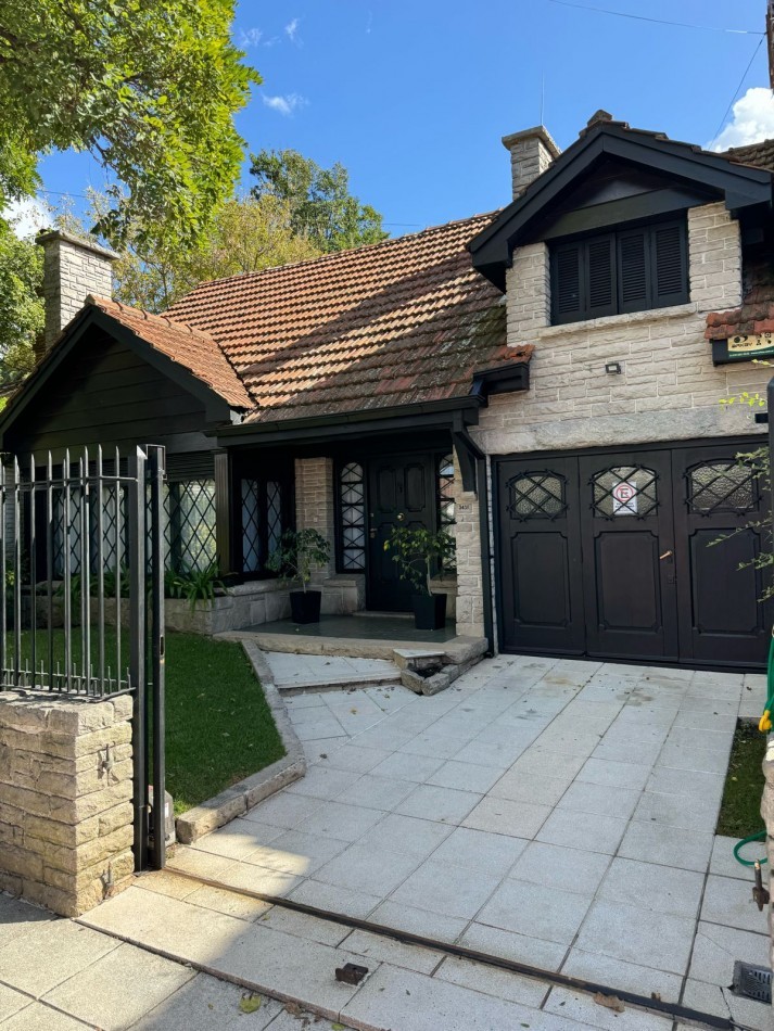 Chalet 5 Amb Parque y Quincho - Impecable Estado