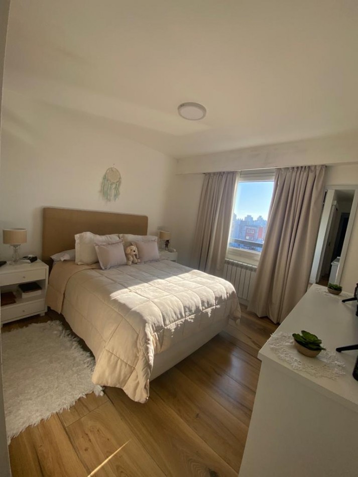 SEMIPISO DE 3 AMBIENTES C/ TERRAZA PROPIA Y DOBLE COCHERA - CHAUVIN
