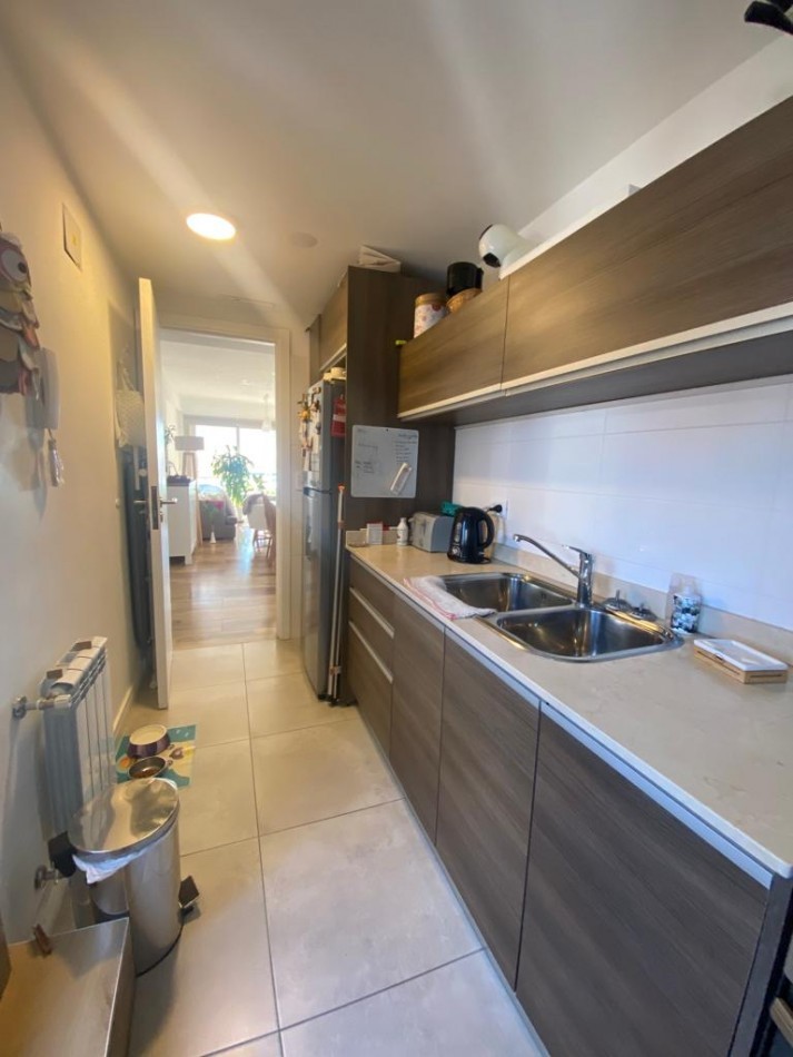 SEMIPISO DE 3 AMBIENTES C/ TERRAZA PROPIA Y DOBLE COCHERA - CHAUVIN