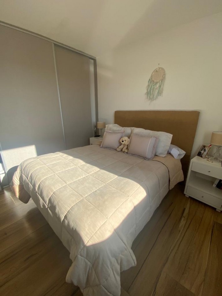SEMIPISO DE 3 AMBIENTES C/ TERRAZA PROPIA Y DOBLE COCHERA - CHAUVIN
