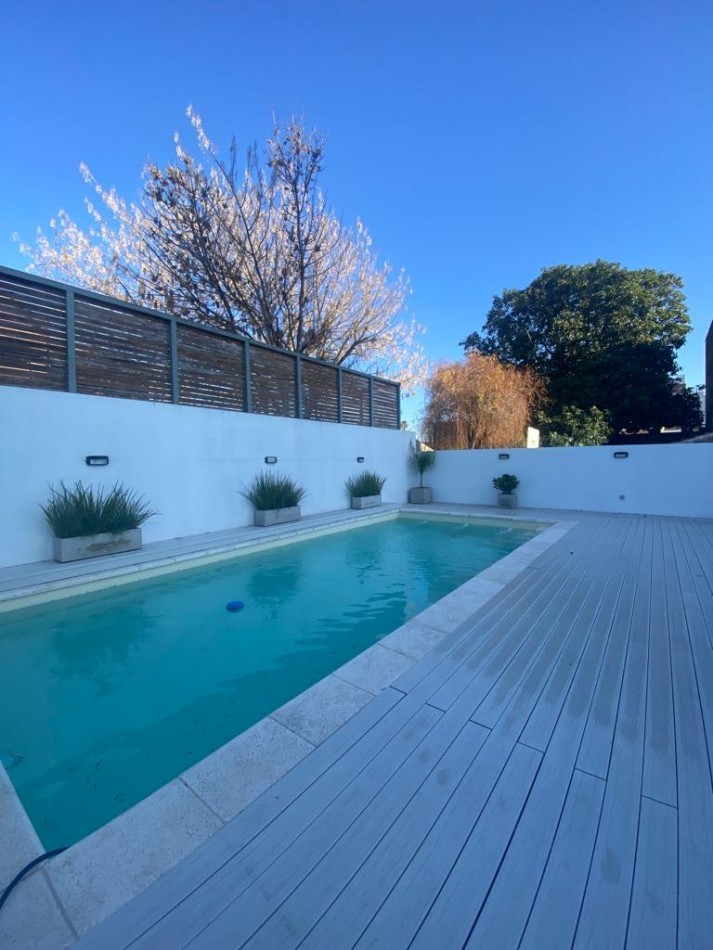 SEMIPISO DE 3 AMBIENTES C/ TERRAZA PROPIA Y DOBLE COCHERA - CHAUVIN